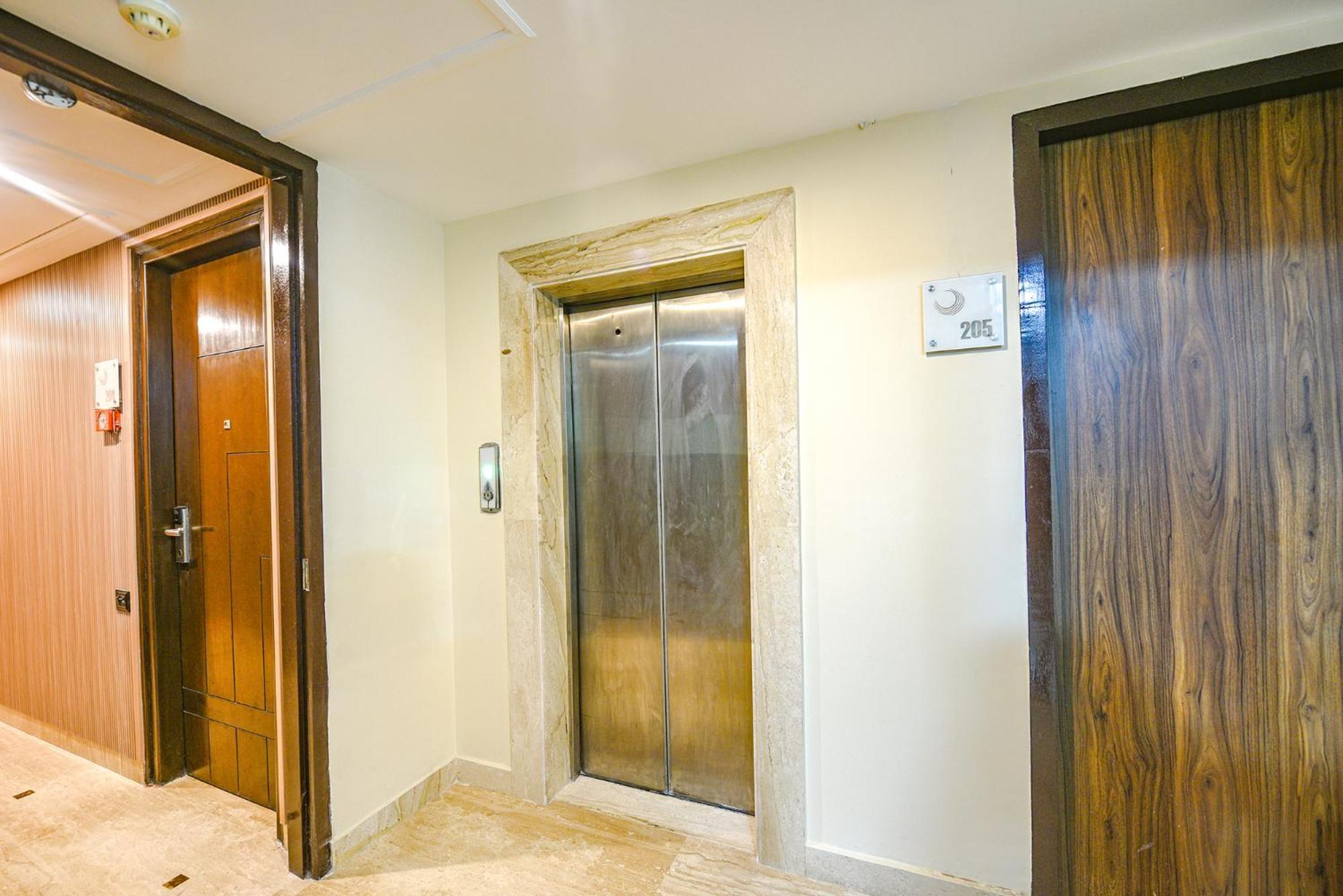 Fabhotel Aashraye Yeni Delhi Dış mekan fotoğraf